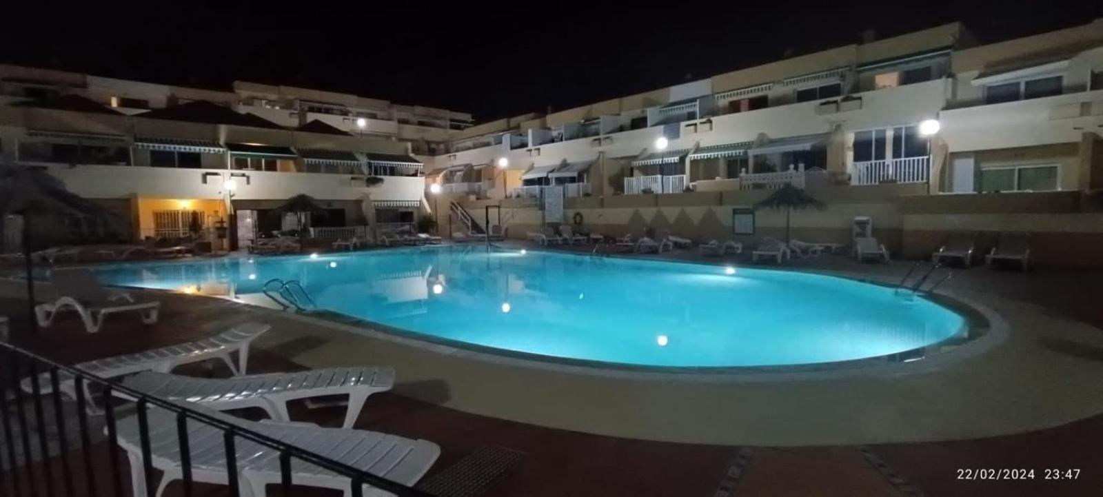 Sunny Pool View & Airco Apartament Symon Mareverde アデヘ エクステリア 写真